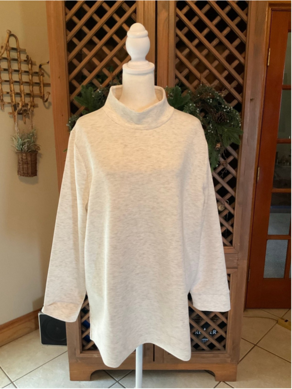 NWT Chico’s Zenergy Minimalist Cream Mock Neck Knit Top Size 3 XL